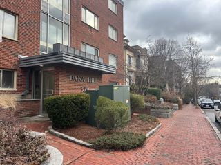 329-1 Harvard Street 1, Cambridge, MA 02139