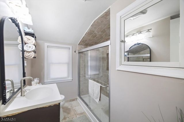 16 Wildwood Ter, Ringwood Boro, NJ 07456