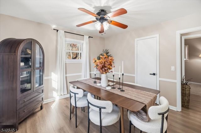 16 Wildwood Ter, Ringwood Boro, NJ 07456