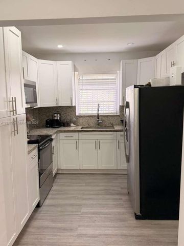 2920 SW 15th St, Miami, FL 33145
