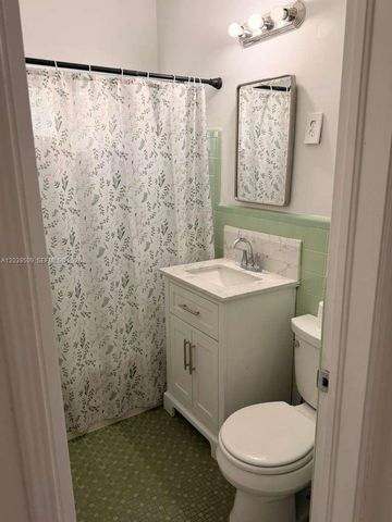 2920 SW 15th St, Miami, FL 33145