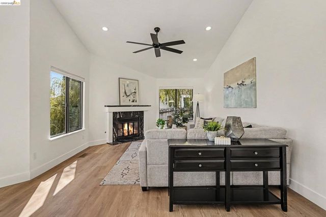 1820 Surfside Ct, Discovery Bay, CA 94505