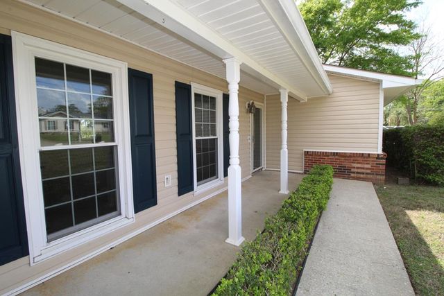 202 Candace St., Dothan, AL 36301