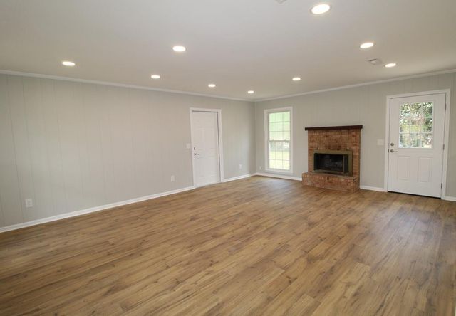 202 Candace St., Dothan, AL 36301