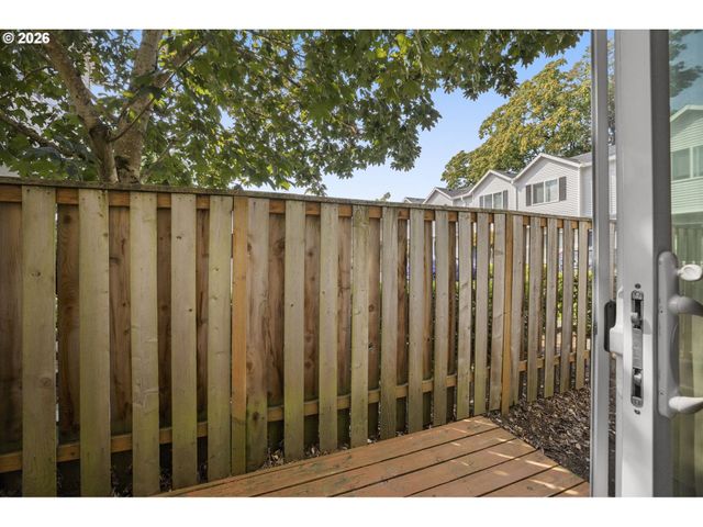 6720 Se 81ST Ave, Portland, OR 97206