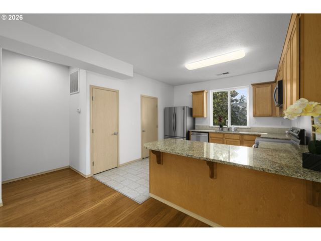 6720 Se 81ST Ave, Portland, OR 97206