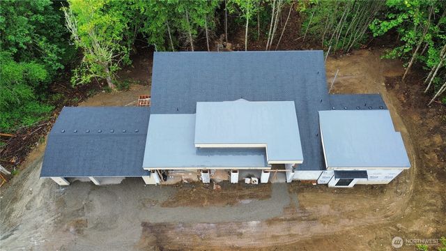 27036 262nd Avenue SE, Ravensdale, WA 98051