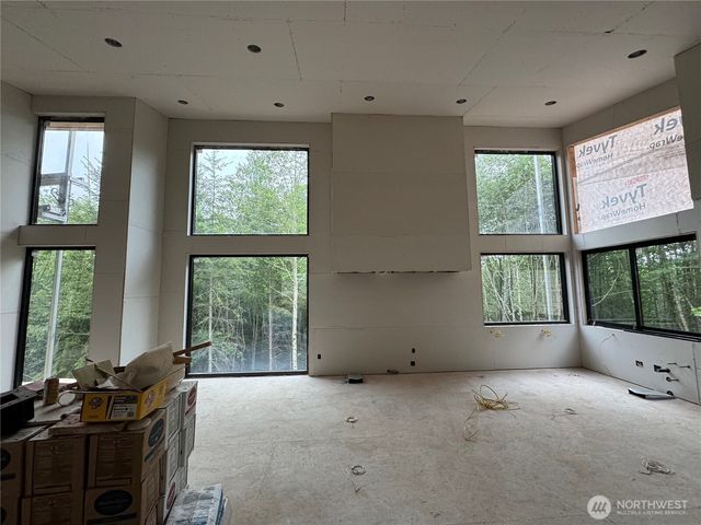 27036 262nd Avenue SE, Ravensdale, WA 98051