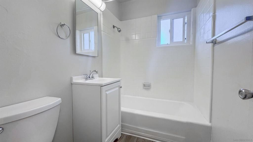 Image 18 of property listing at 4869 Pine Street, La Mesa, CA 91942