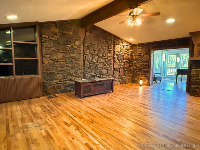 8300 S 193rd West Avenue, Sapulpa, OK 74066