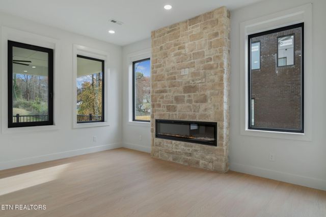 7814 S Northshore Drive, Knoxville, TN 37919