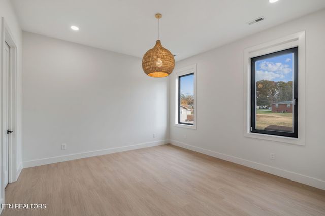 7814 S Northshore Drive, Knoxville, TN 37919