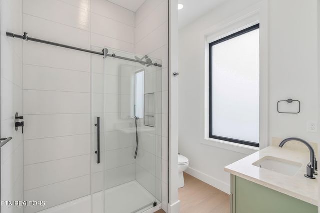 7814 S Northshore Drive, Knoxville, TN 37919