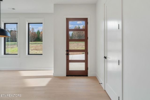 7814 S Northshore Drive, Knoxville, TN 37919