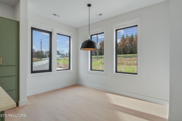 7814 S Northshore Drive, Knoxville, TN 37919