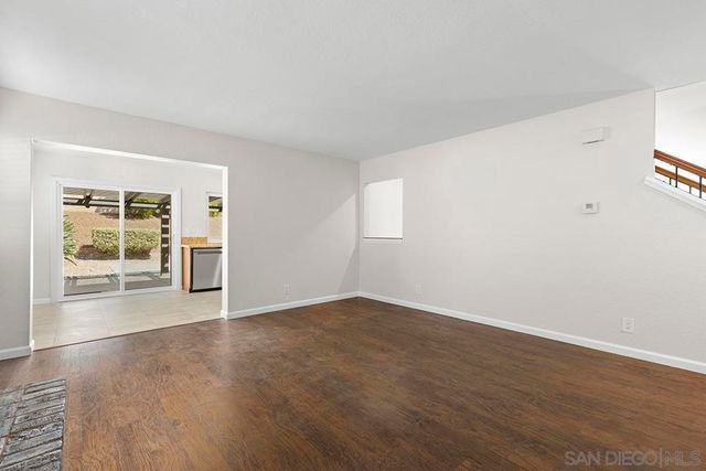 4041 Tynebourne Cir, San Diego, CA 92130