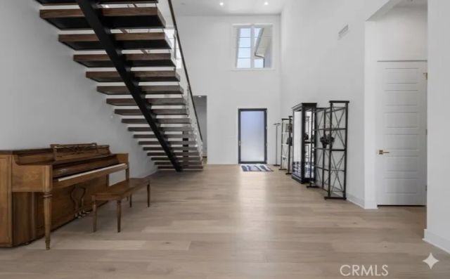 11926 N Churchill Way, Porter Ranch, CA 91326