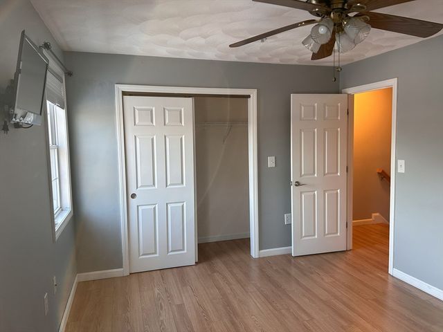 933 Varnum Ave 3, Lowell, MA 01854