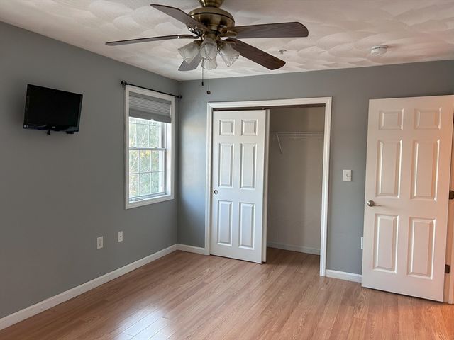 933 Varnum Ave 3, Lowell, MA 01854