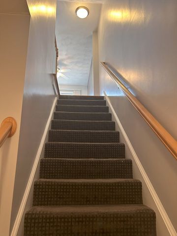 933 Varnum Ave 3, Lowell, MA 01854