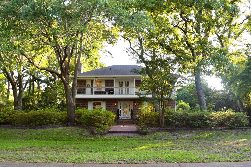 407 Arcadian Dr., Myrtle Beach, SC 29572