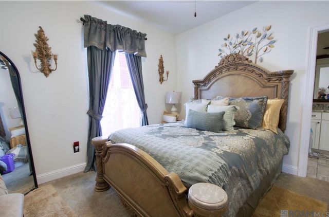 20259 Long Lake Dr, Hammond, LA 70403