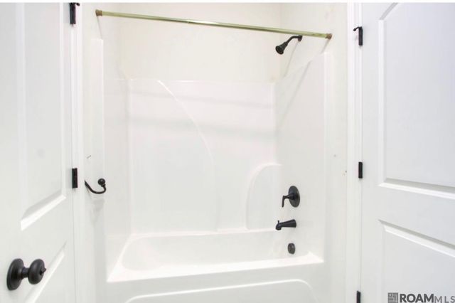 20259 Long Lake Dr, Hammond, LA 70403