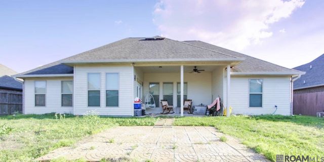 20259 Long Lake Dr, Hammond, LA 70403
