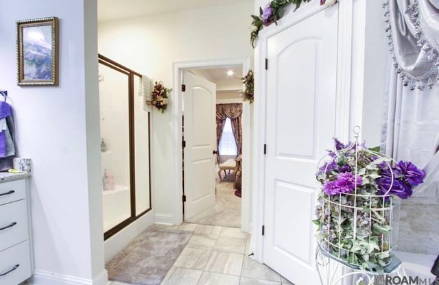 20259 Long Lake Dr, Hammond, LA 70403