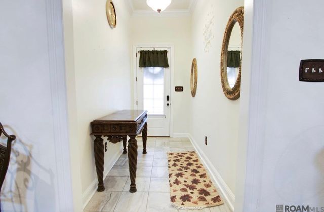 20259 Long Lake Dr, Hammond, LA 70403