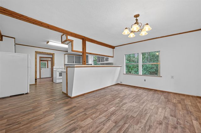 450 Dove Creek Dr, Coldspring, TX 77331