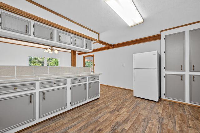 450 Dove Creek Dr, Coldspring, TX 77331