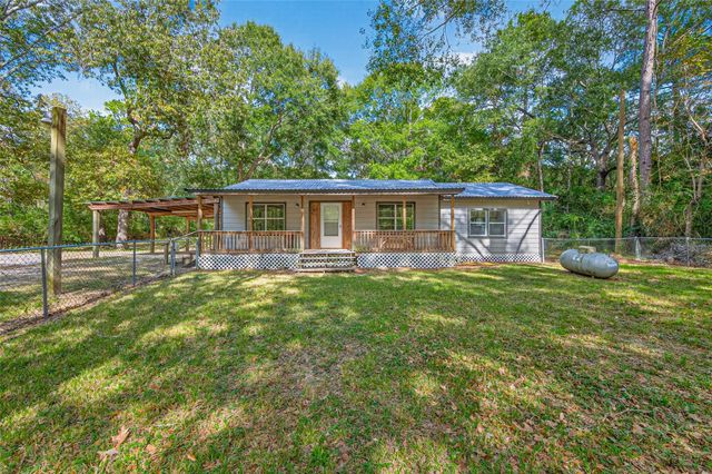 450 Dove Creek Dr, Coldspring, TX 77331