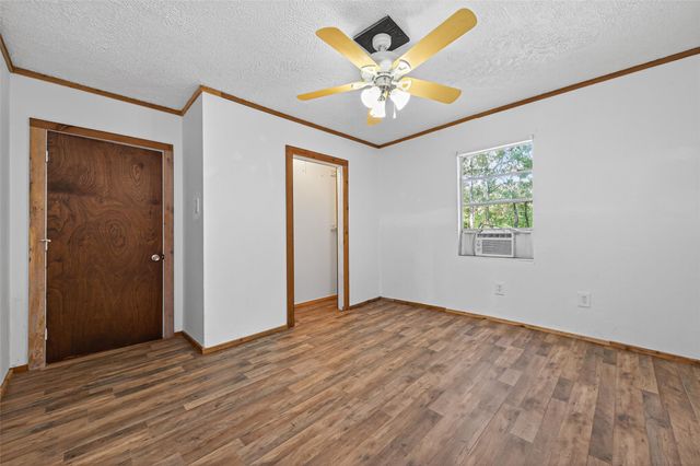 450 Dove Creek Dr, Coldspring, TX 77331