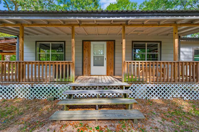 450 Dove Creek Dr, Coldspring, TX 77331