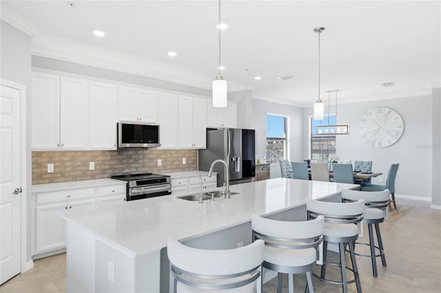 12450 GHIBERTI CIR 202, Venice, FL 34293