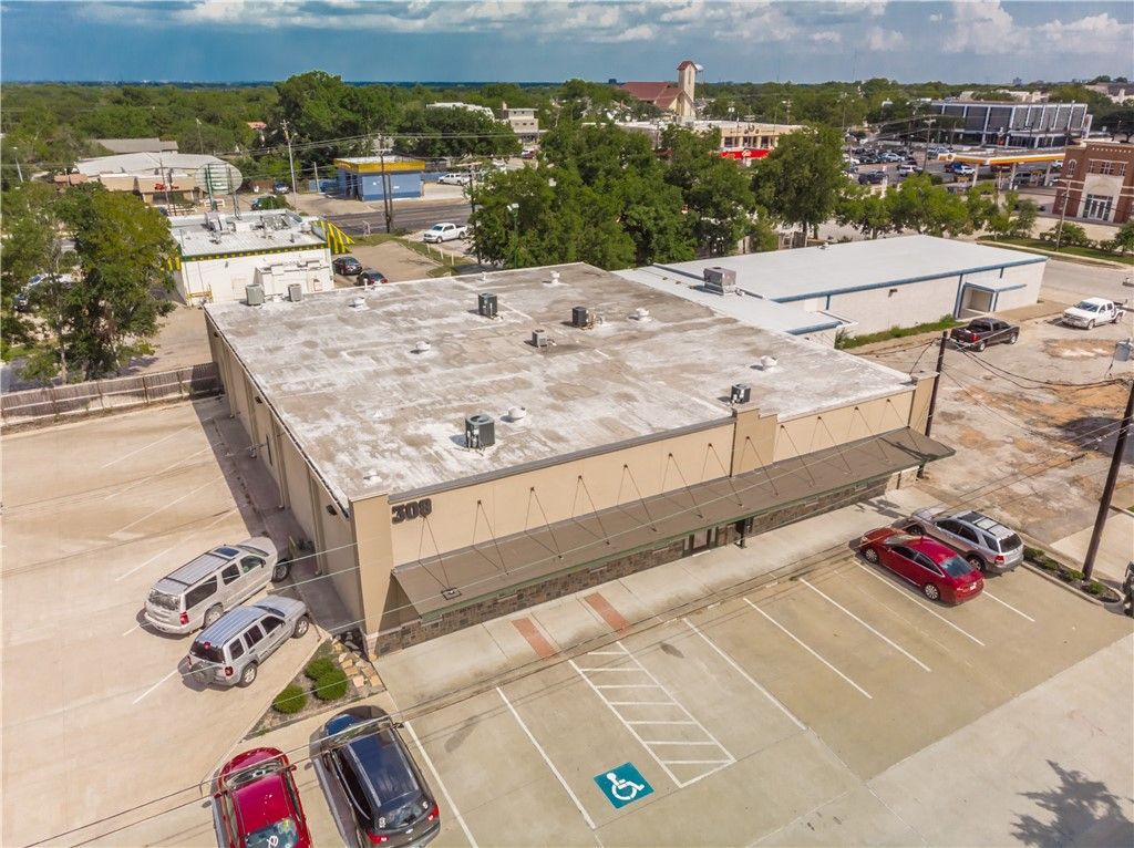 309 North Washington Avenue, Bryan, TX 77803 — photo 2