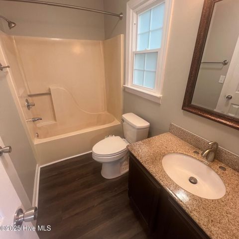 1303 Cedar Lane, Greenville, NC 27858
