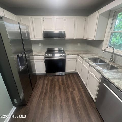 1303 Cedar Lane, Greenville, NC 27858