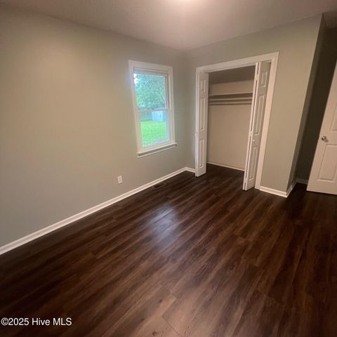 1303 Cedar Lane, Greenville, NC 27858