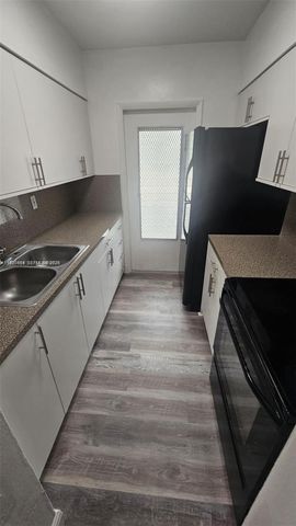 1500 NE 127th St 103, North Miami, FL 33161