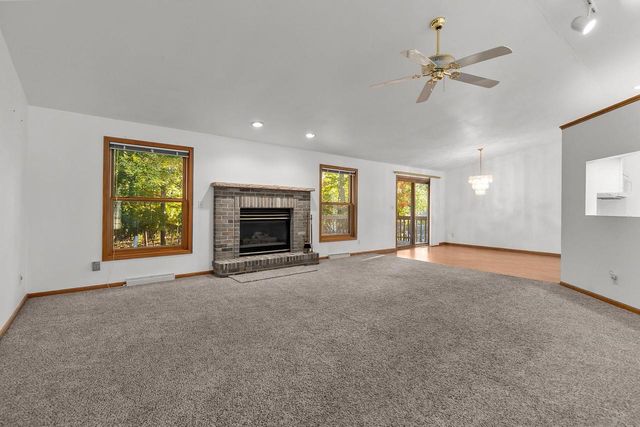 625 RIVER BLUFF DRIVE, Manitowoc, WI 54220