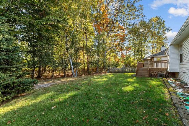 625 RIVER BLUFF DRIVE, Manitowoc, WI 54220