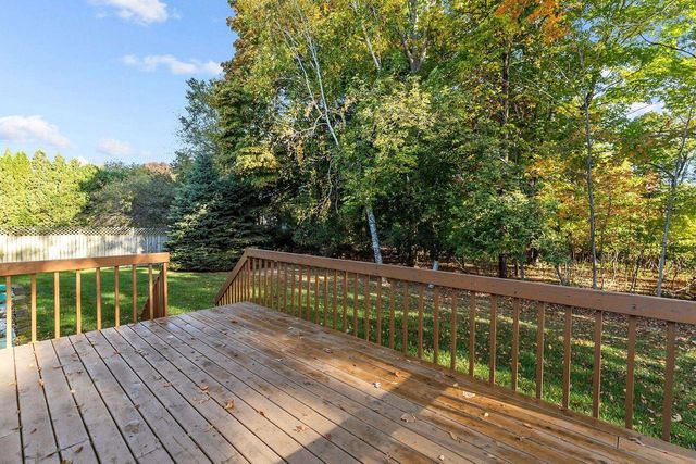 625 RIVER BLUFF DRIVE, Manitowoc, WI 54220