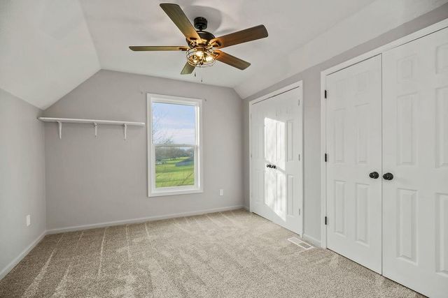 10319 N Virginia Avenue, Kansas City, MO 64155