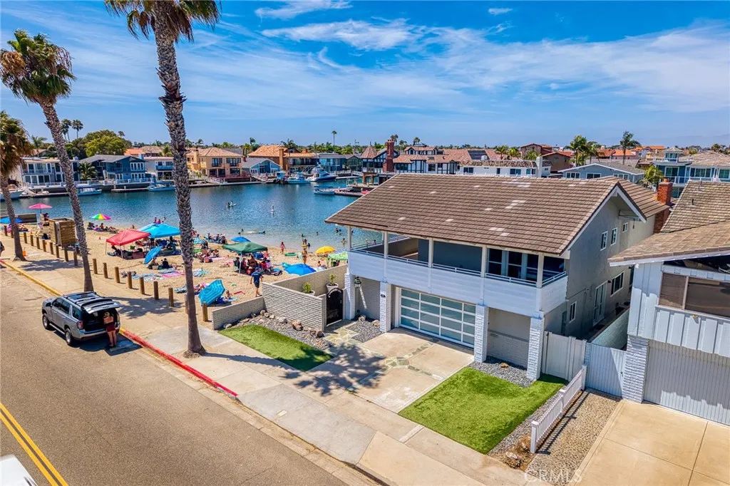 4051 Davenport, Huntington Beach, CA 92649