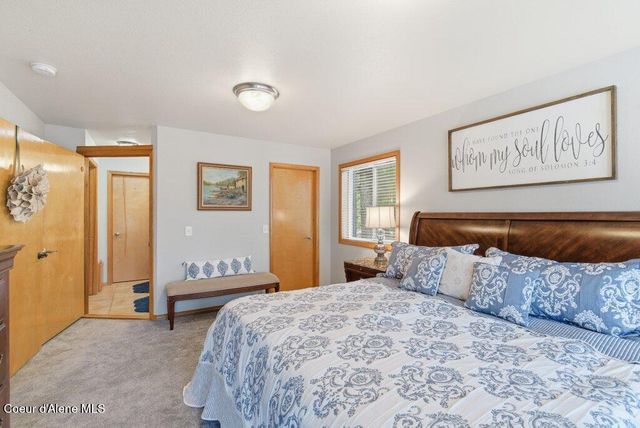 4263 E Burchell DR, Hayden, ID 83835