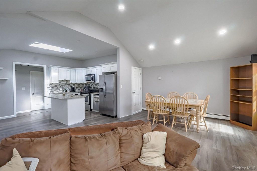 3 Elmwood Avenue, Selden, NY 11784 — photo 5