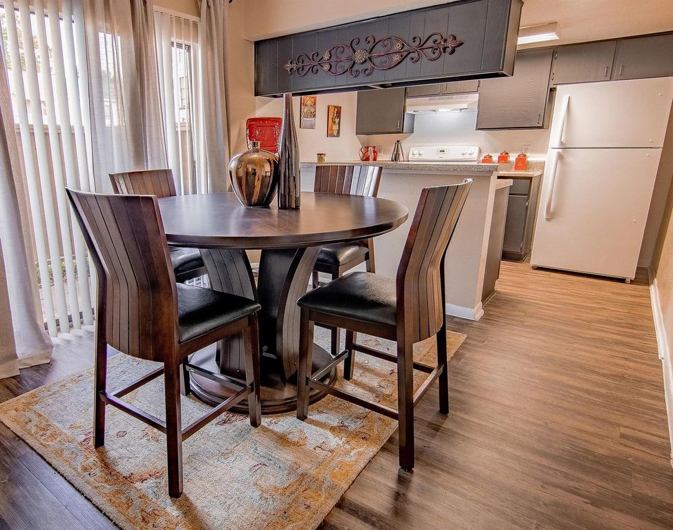 15100 Golden Eagle Drive 1008, Humble, TX 77396