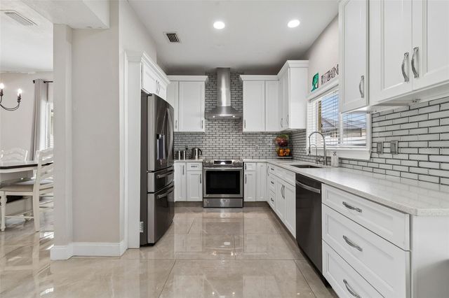 2829 PANKAW LANE, Valrico, FL 33596